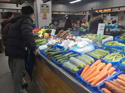 頭水香椿鮮嫩上市，零售價創三年新低引嘗鮮熱潮